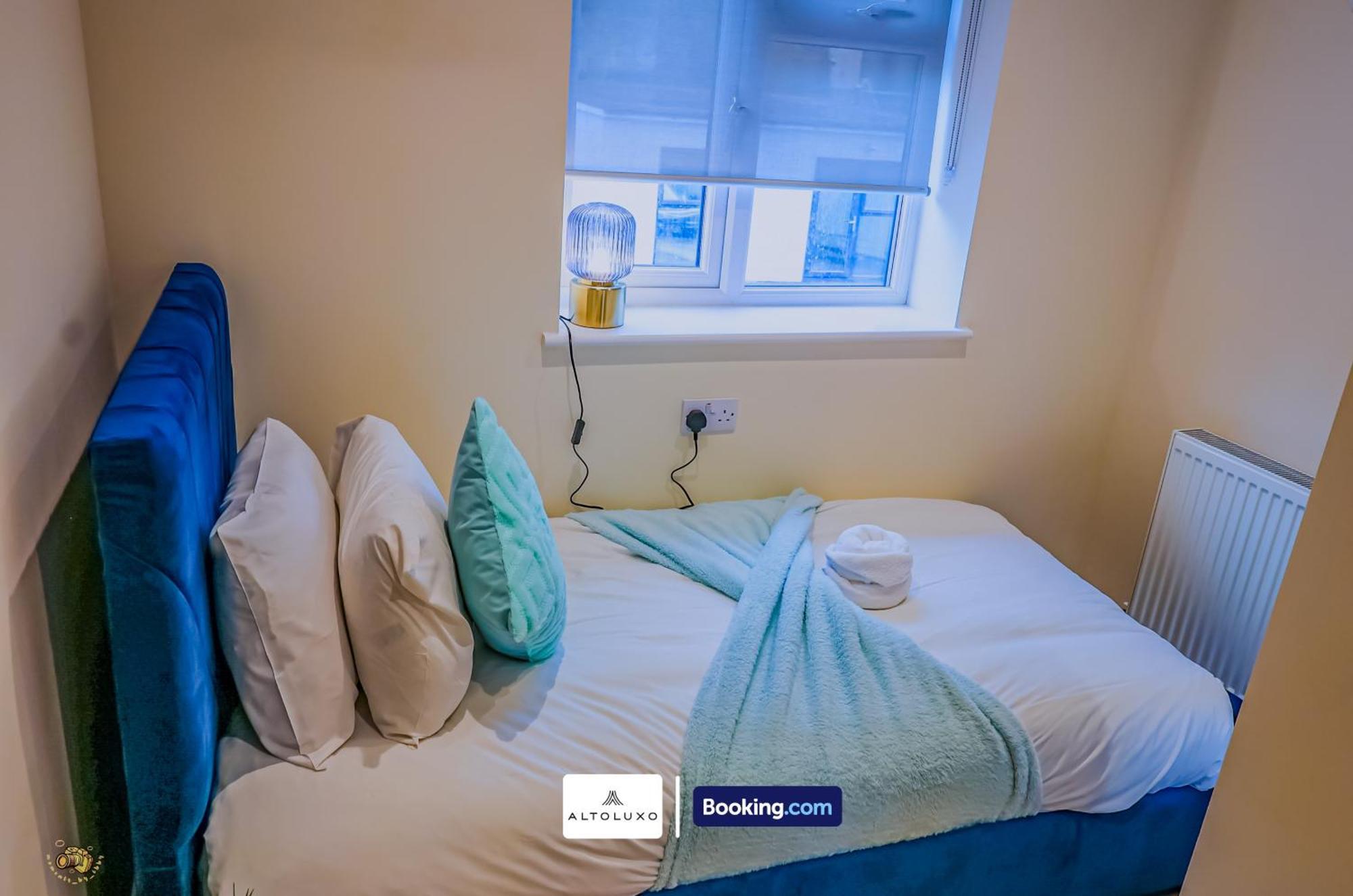 Deja Blue By Altoluxoexperience Short Lets & Serviced With Free Parking Bristol